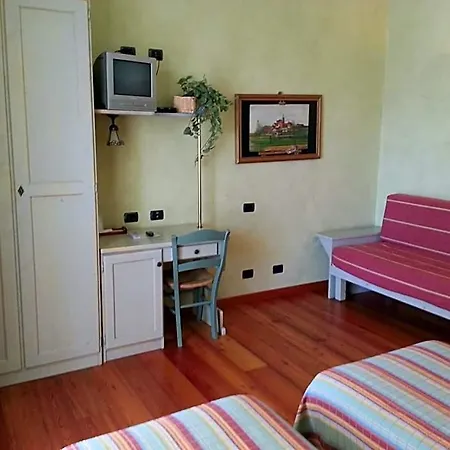 Borgonuovo 호텔 3*